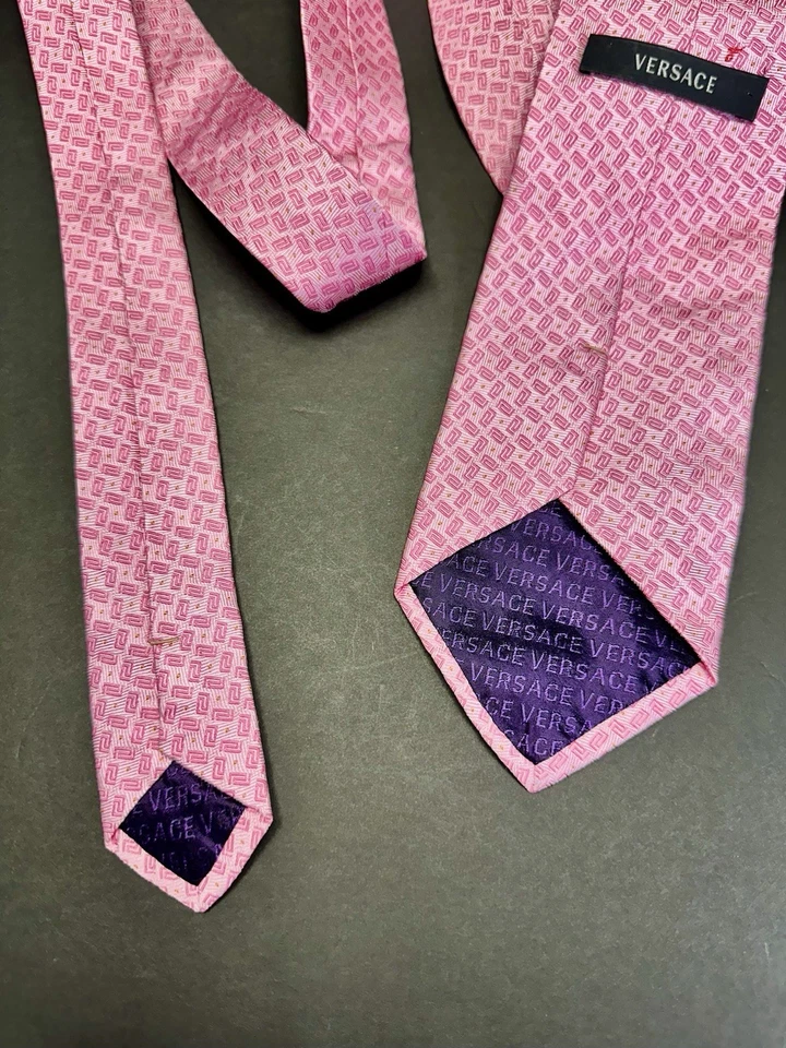 Corbata Gianni Versace 100% Seda Rosa Crema Diseño Geométrico Hecha en Italia Foto 4 de 4