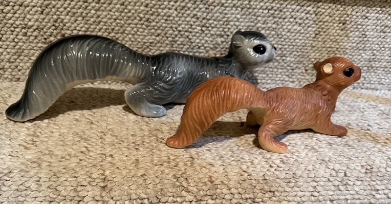 Vintage Ceramic  14” Gray And 10” Brown Squirrels, Collectables Japan