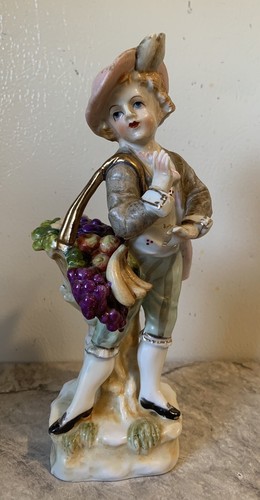 Vintage Ucagco Japan Bisque Ceramic Renaissance Bavarian Man & Women Figurines - Picture 8 of 18