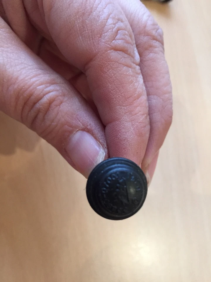 GENUINE VAUXHALL Brake Caliper Bleeder Valve CAVALIER ASTRA NOVA CORSA 90421737 - Image 3 of 4