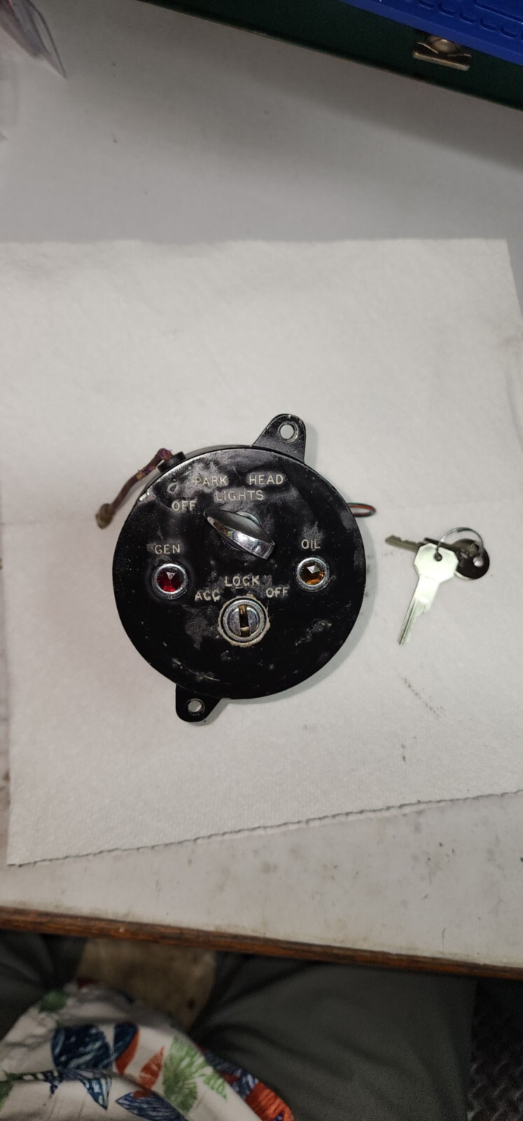 ROLLS ROYCE IGNITION SWITCHBOX LOCK WITH KEYS EARLY  SILVER SHADOW CLOUD 