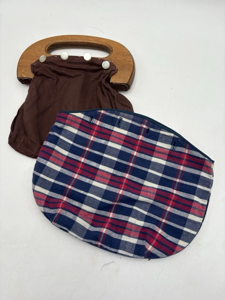 Bolsa Bermuda Reversível Antiga Azul Marinho/Xadrez Botões Pérola Cabo de Madeira Bolsa Preppy - Imagem 2 de 4