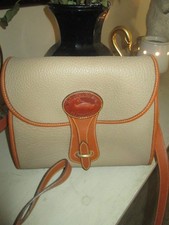 VINTAGE DOONEY BOURKE ALL WEATHER PEBBLE LEATHER CROSSBODY BAG, LQQK
