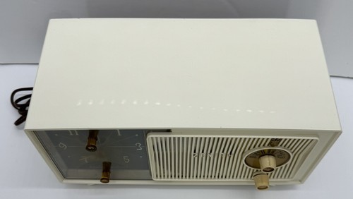 Radio d'epoca a valvole AM da tavolo Zenith bianco/avorio E514 MCM decorazione metà secolo - Foto 2 di 16