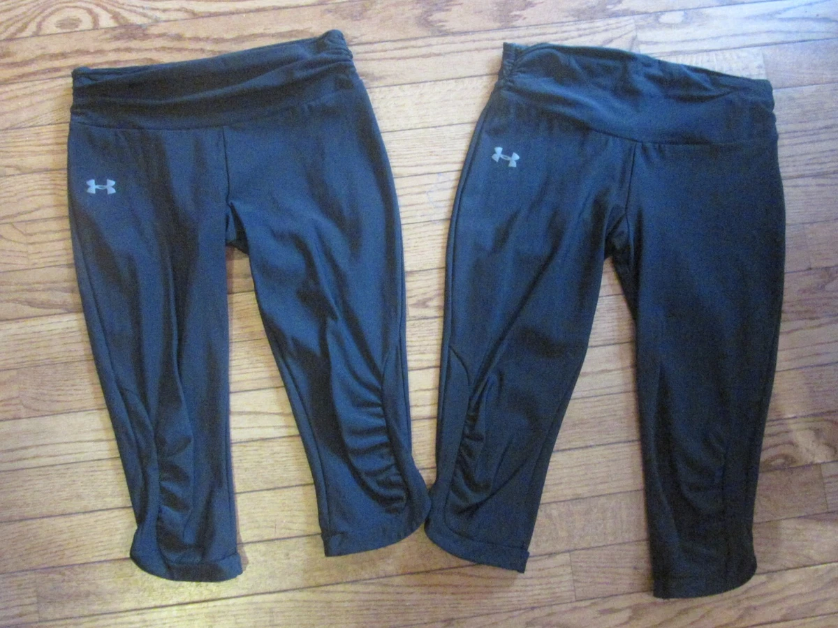 (2) UNDER ARMOUR SHATTER COMPRESSION CAPRIS CROP BLACK LEGGINGS  1209398~MEDIUM