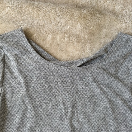 Athleta Women Top Long Sleeve Yogini Criss Cross Back Heather Gray Sz Medium - Picture 4 of 11