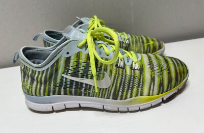 neon nike trainers women
