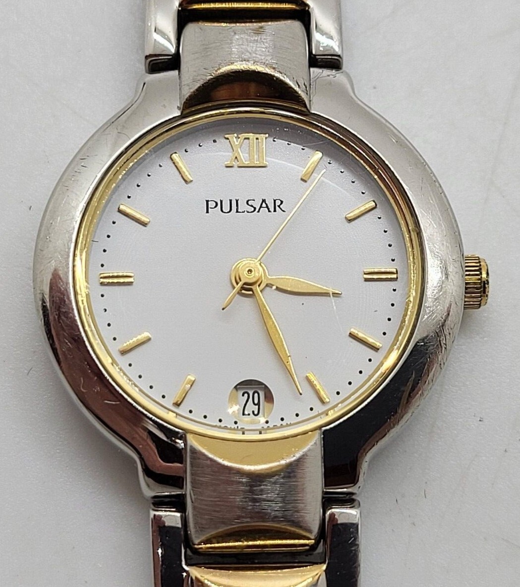 Pulsar Quartz Woman's Watch VX82-X265 Date Silver Gold Stainless
