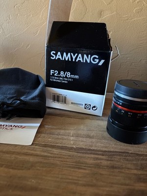 Samyang F2.8/8mm 1:2.8 8mm UMC Fisheye 11
