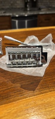 6 Screw Tremolo System For Guitars
