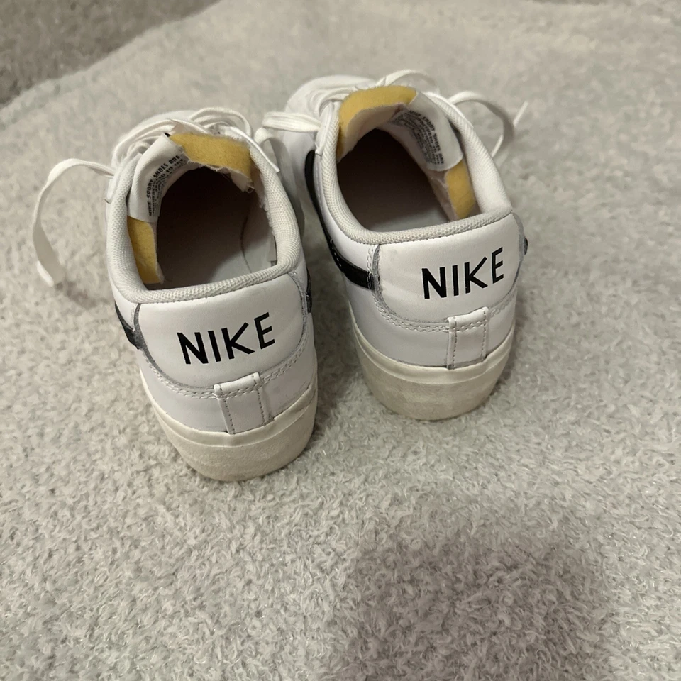 Size 6.5 - Nike Blazer Platform Low White Black W - Image 4 of 4