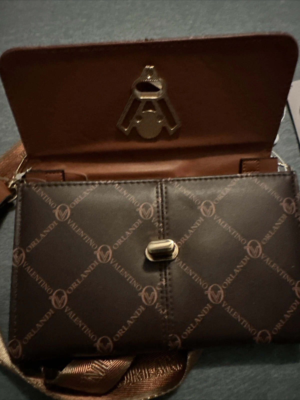 Portafoglio Valentino Orlandi a tracolla marrone stampato prezzo al pubblico consigliato $159