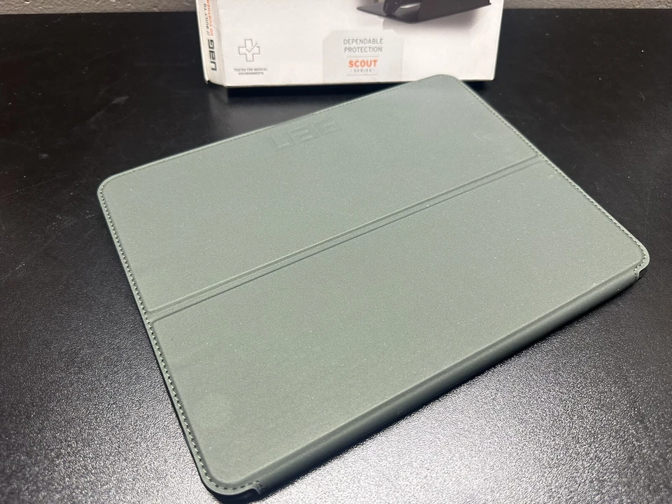 UAG iPad 10.2 Case 9th Gen 2021 8th Gen Scout Black/Olive Rugged Open Box Only - Image 2 of 4