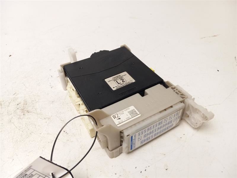 2013 TOYOTA PRIUS MULTIPLEX BODY CONTROL MODULE BCM OEM