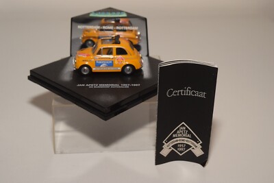 1:43 VITESSE FIAT 500 L 1969 JAN APETZ MEMORIAL BEEHIVE AUTOSALON YELLOW MIB