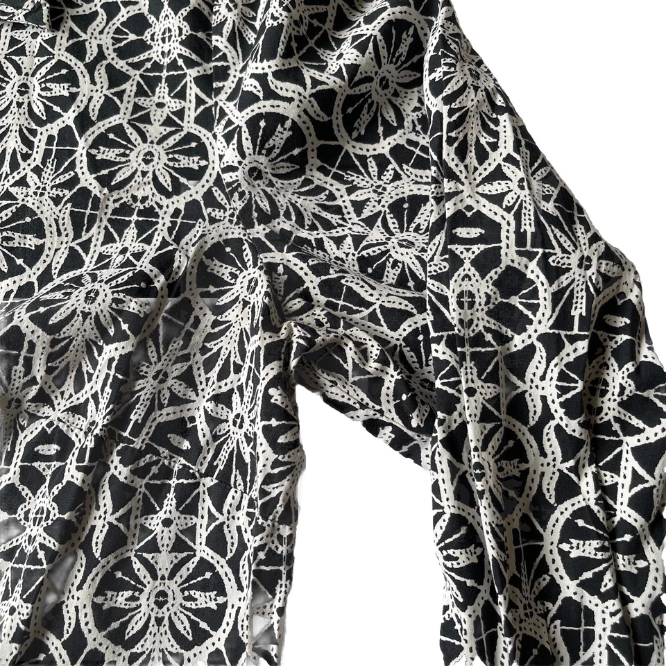 Alfani Blouse 12 Black & White Geometric Print Long Sleeve Button-Up V Neck - Image 4 of 4