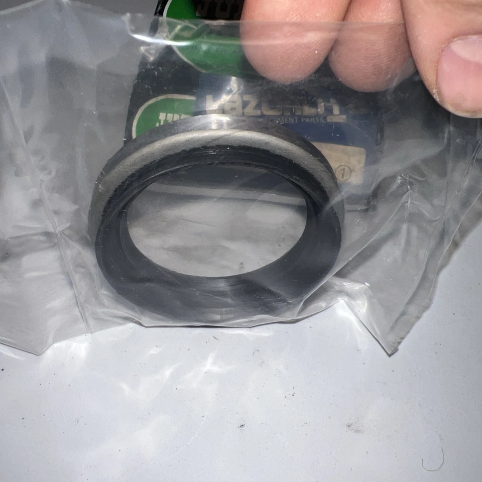 Sello de rueda Jupiter OEM MB242822 hecho en 🇯🇵 se adapta a Mitsubishi Mirage 1985-1990 Foto 4 de 4