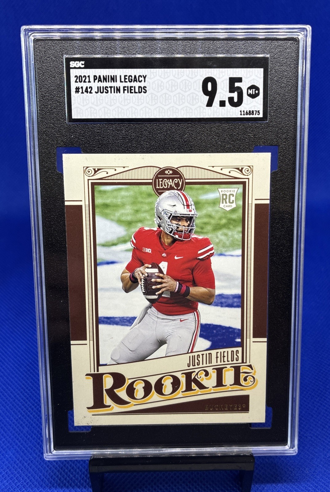 2021 Panini Legacy - Rookies Justin Fields #142 (RC) SGC 9.5