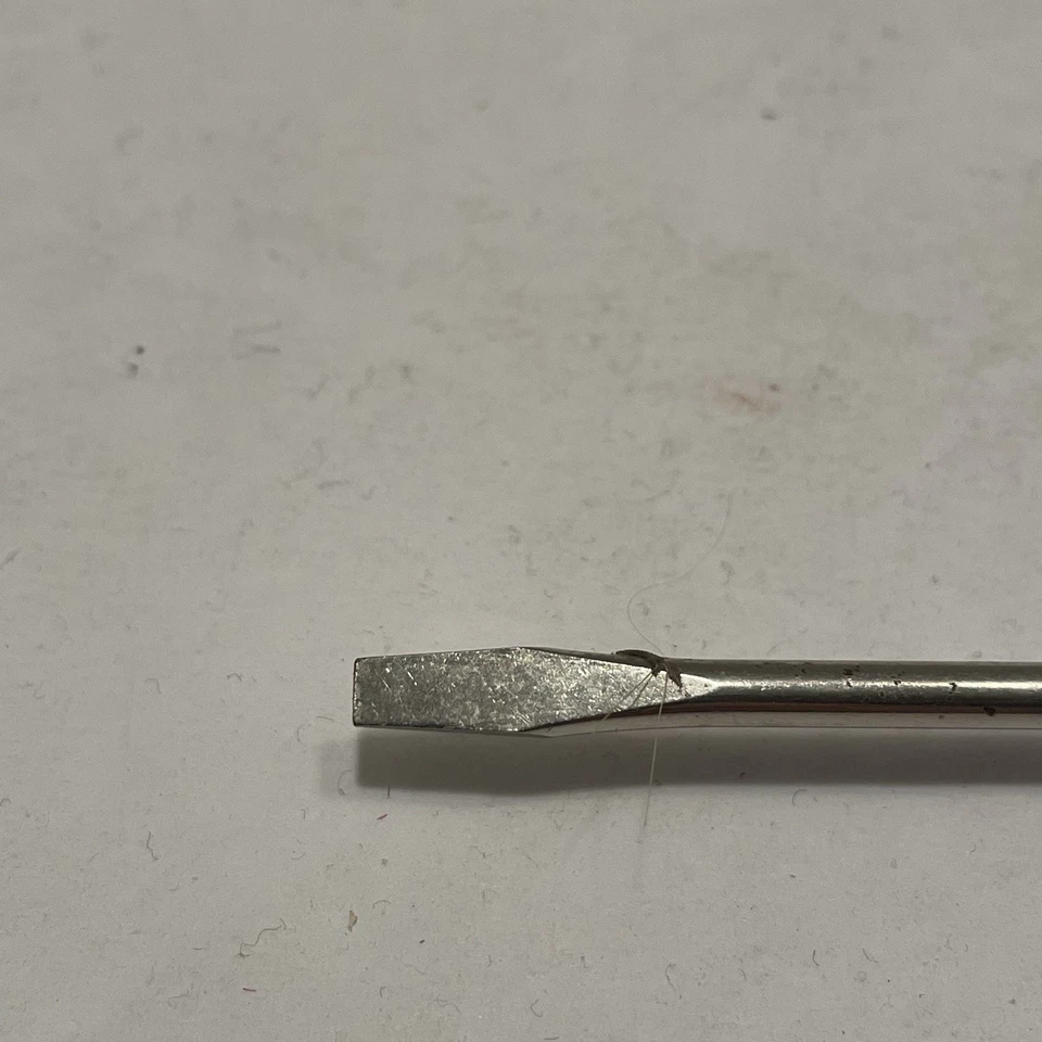 BUCKEYE AUTO PARTS PROMOTIONAL POCKET STANDARD SCREWDRIVER W/CLIP & MAGNET TOP - Image 3 of 4