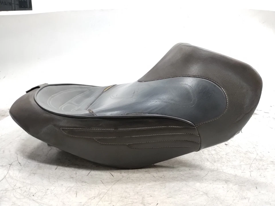 Переднее сиденье 2000 00 BMW R1100 RT R CORBIN - Изображение 2 из 4