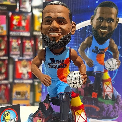 LEBRON JAMES Space Jam: A New Legacy Tune Squad Court NBA Bobblehead - Picture 3 of 11