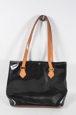 Q14G34- Vintage Louis Vuitton Handbag Vernis Bellevue Leather