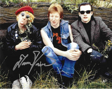 * DAVE VANIAN * signed 8x10 photo * THE DAMNED * COA *