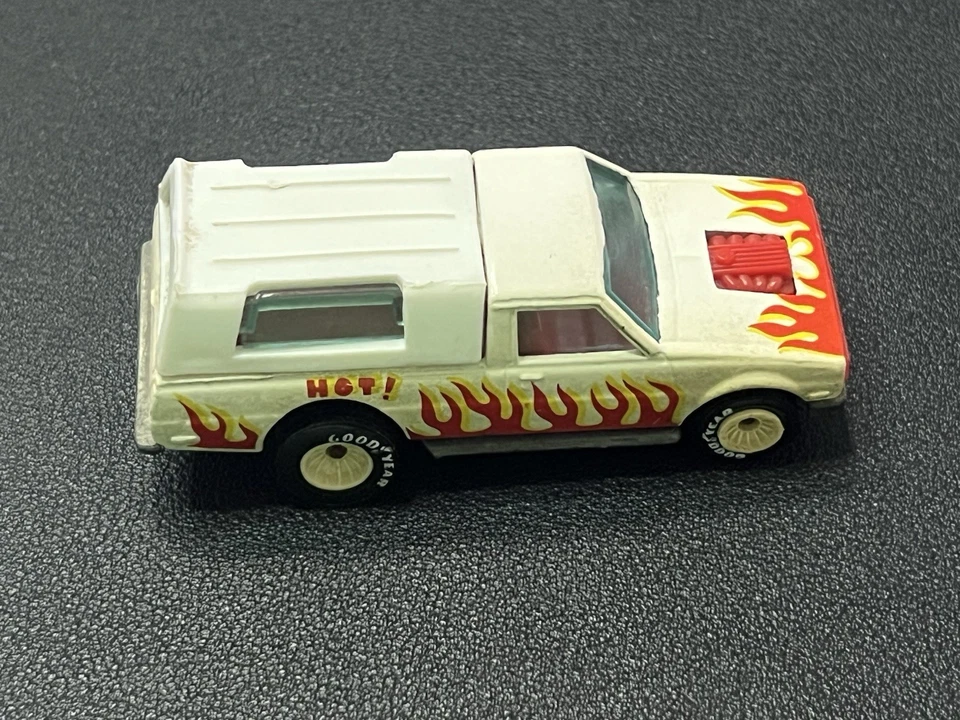 РЕДКИЕ винтажные белые ступицы для грузовика Hot Wheels Real Riders 1979 Dodge D-50 Flames - Изображение 4 из 4