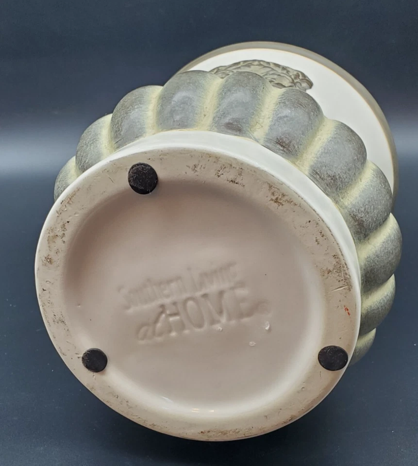 Southern Living Home Large Decor vase - Image 4 of 4