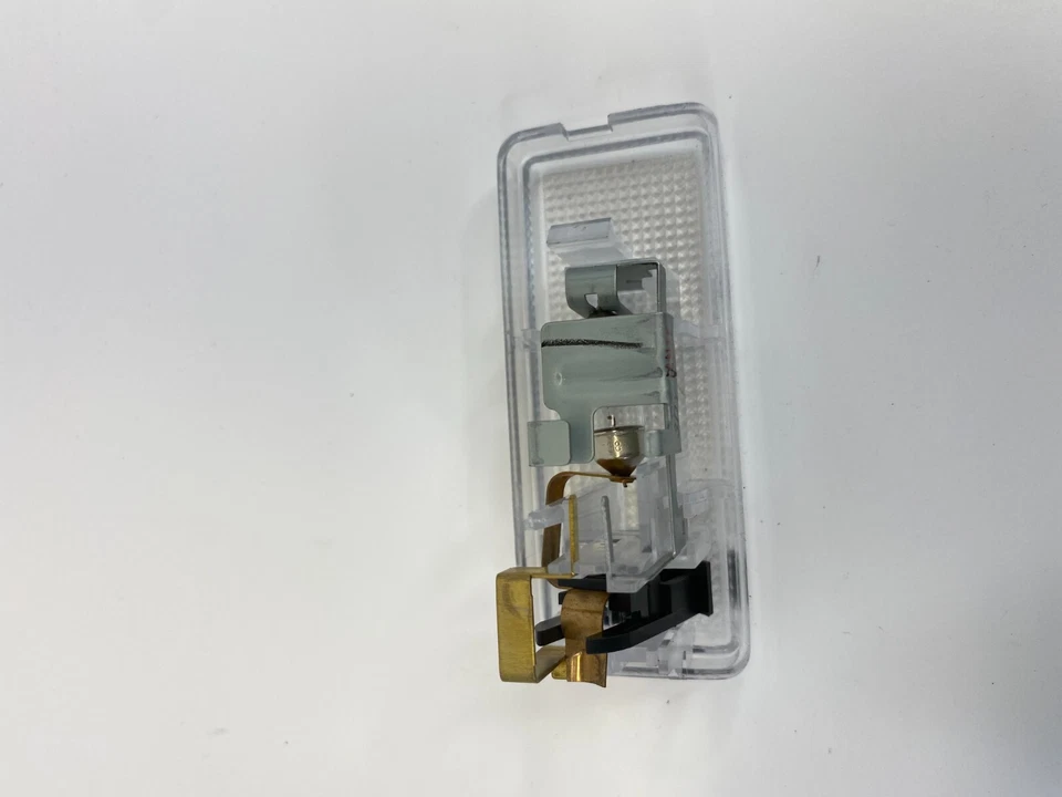 Nissan Rogue Select 2014 2015 maletero trasero cortesía luz carga conjunto lámpara fabricante de equipos originales Foto 4 de 4