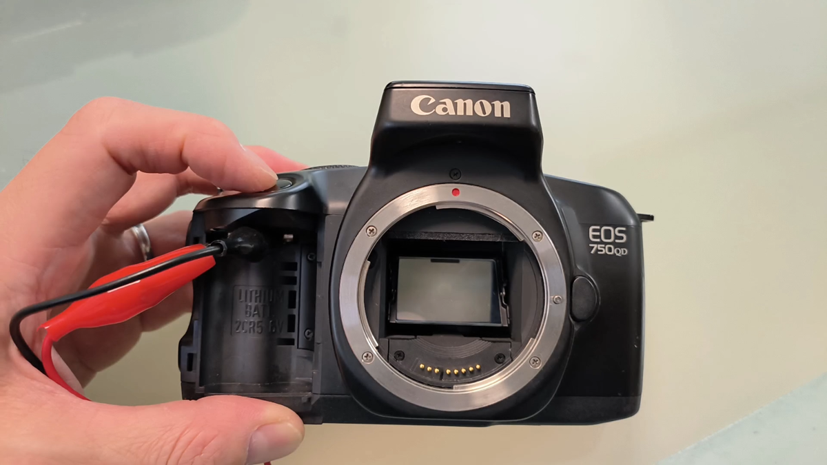 Near Mint] CANON EOS 750QD 35mm SLR AF Film Camera w/ Body