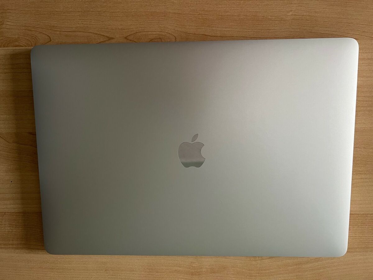 MacBook Pro 16 MacBook Pro 16