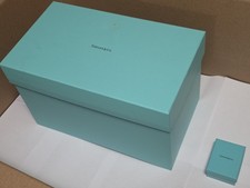 Authentic Tiffany & Co Extra Large 16 Empty G...