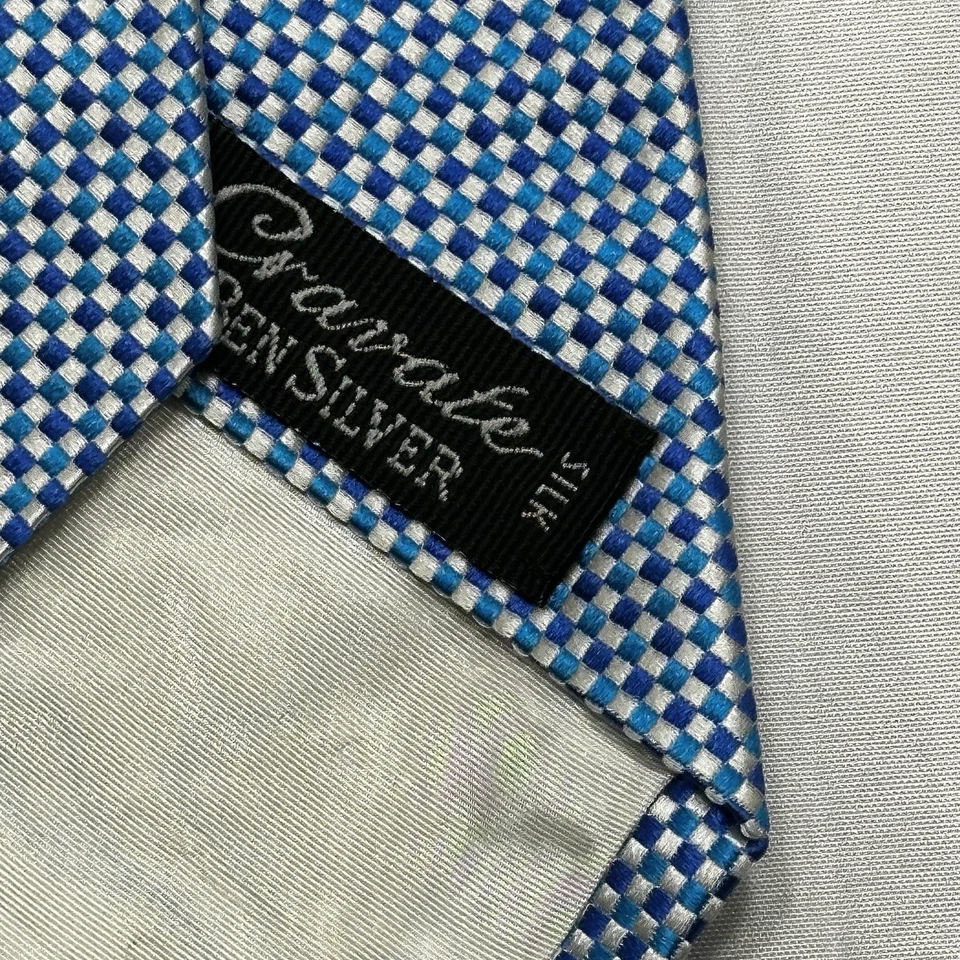 "Corbata para hombre Ben Silver Cravate azul y plata geométrica 100 % seda hecha a mano 62"" L" Foto 3 de 4