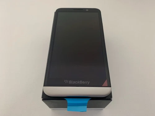 BlackBerry Z30 5.0" 8MP 16GB 2GB RAM BlackBerry OS GSM / HSPA / LTE