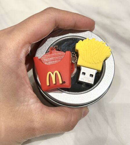 Mcdonald chips fries 32G usb 3D Flash Drive Cute memory stick - Afbeelding 1 van 3