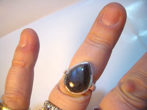 Vintage Solid thick Silver Ring - Stunning Large Natural Labradorite - Size M