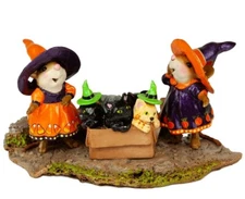 Wee Forest Folk M-740a Halloween Kitty Cluster (New 2024)