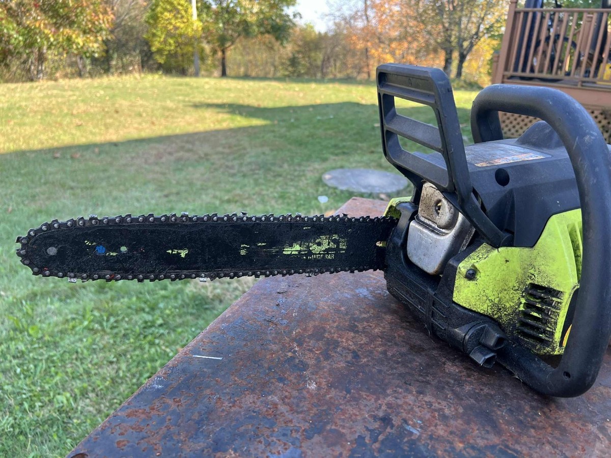 Vintage POULAN P3314 33CC Chainsaw Chain Saw 14