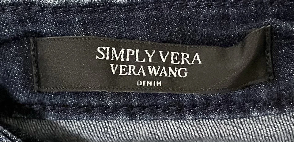 Bermuda jeans Simply Vera Vera Wang lavagem escura tamanho 10 mistura de algodão - Imagem 3 de 4