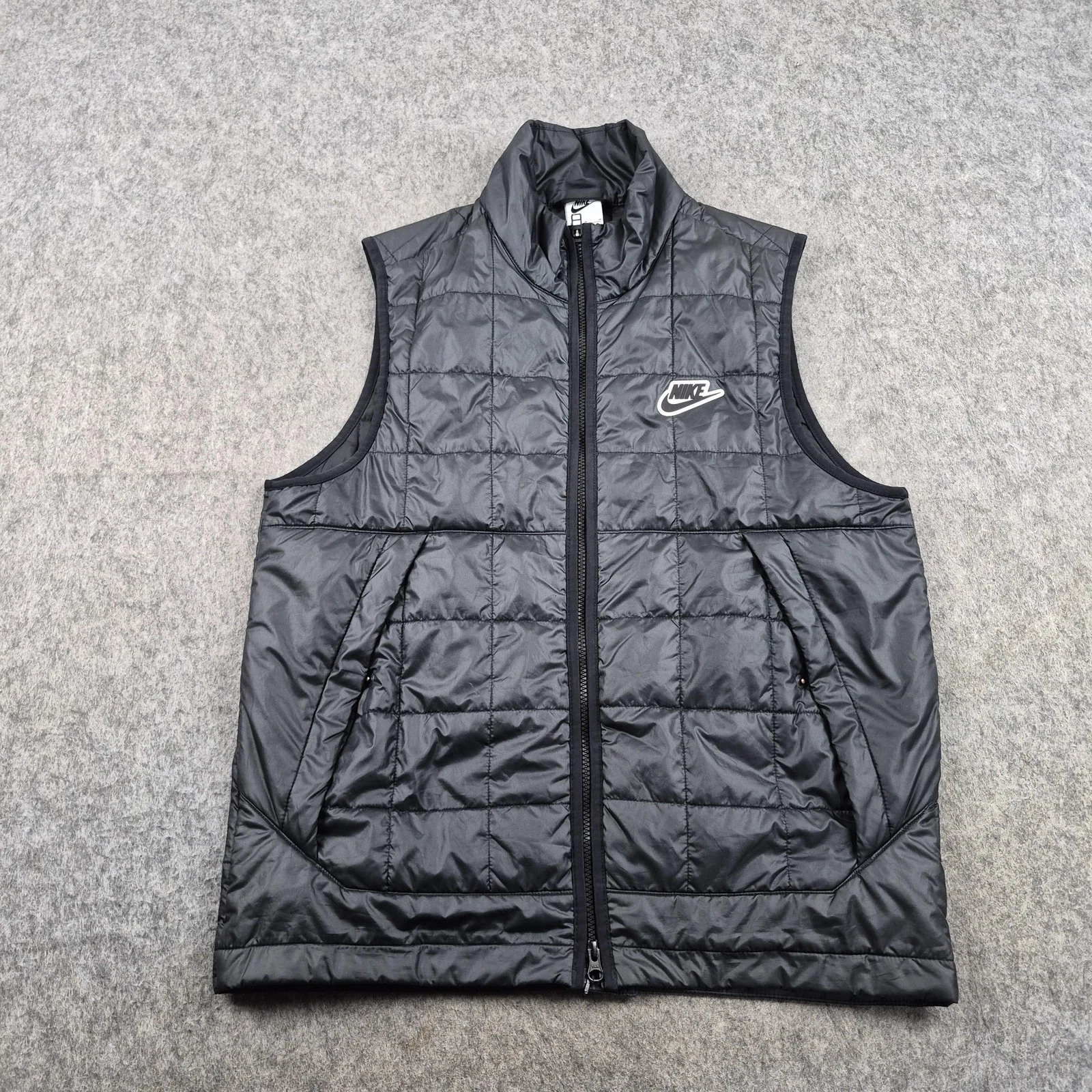 Nike Gilet Mens Medium Black Quilted Puffer Waistcoat Bodywarmer Lightweight