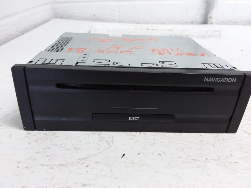 Bentley Continental 2004 Cd changer P/N 770303