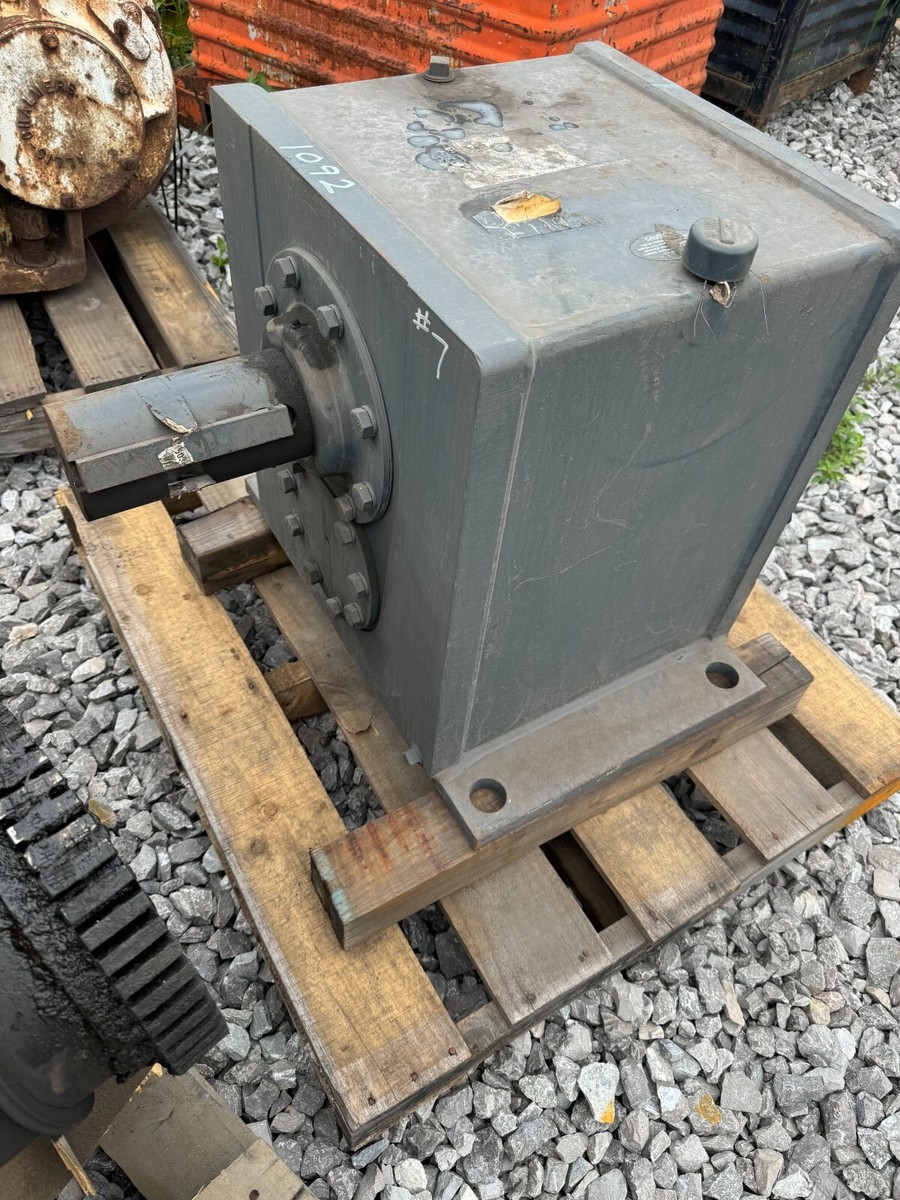 UNUSED SURPLUS FALK ULTRAMAX GEAR DRIVE SPEED REDUCER 3.428