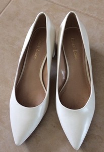 wide high heel shoes