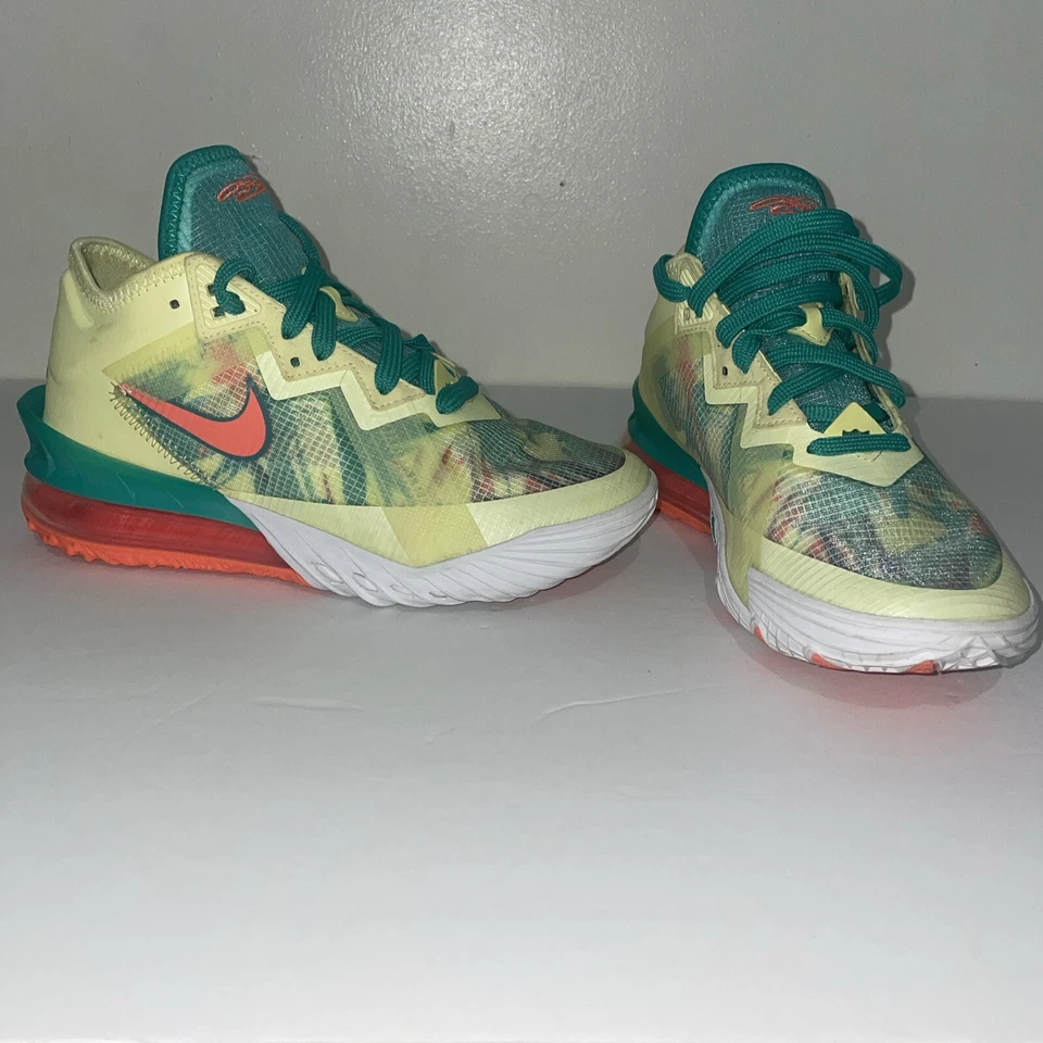 LeBron 18 Low WHITE LIME/BRIGHT MANGO CITR VRT "Summer Refresh"  Men US:5 Foto 4 de 4