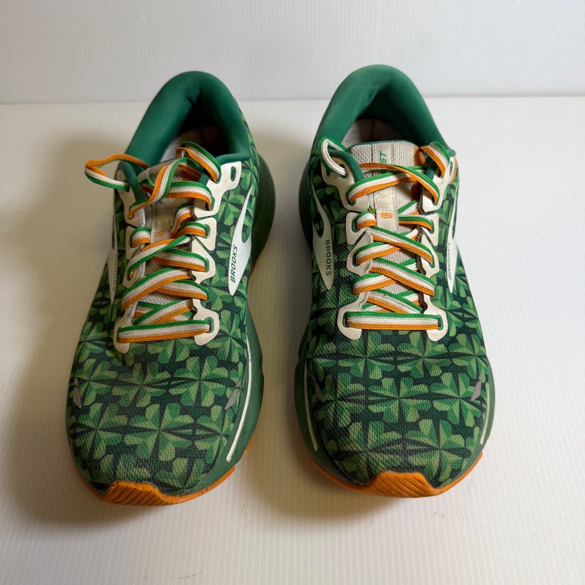 Brooks Green shamrock Pattern Running Shoes with Orange-Trim Laces Brooks Shamrock Launch 6 - Limited Edition Running Shoes main image 4