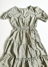 Green Leaf Print Tiered Midi Dress Size Small