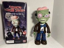 Animated Walking Zombie Head & Arms Fall Off ...