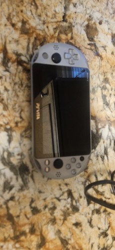 Ps Vita 2000 Modded - Picture 3 of 7