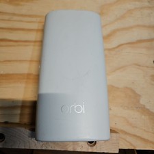 Netgear Orbi RBW30 AC2200 Tri-Band WiFi Wall Plug Add-On Satellite Extender